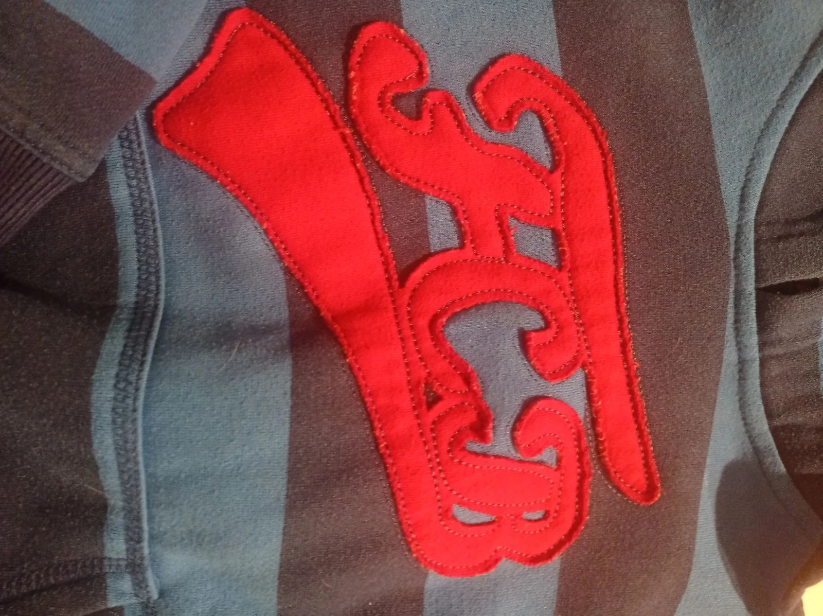 Barça FCB sweatshirt size 8 – photo 3